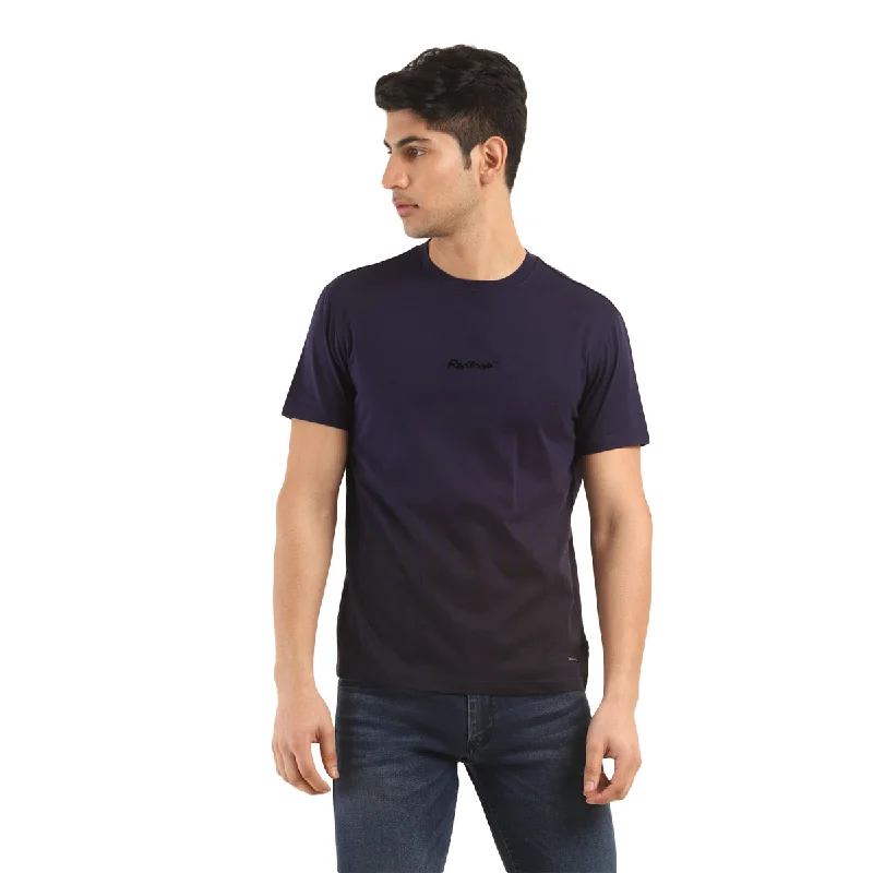 cool t-shirts for men -Levi's® Crew Neck Tee