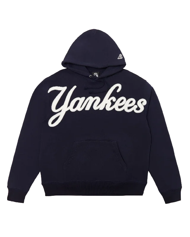 hoodie sweatshirts for men -NY Yankees Heart & Mind Hoodie